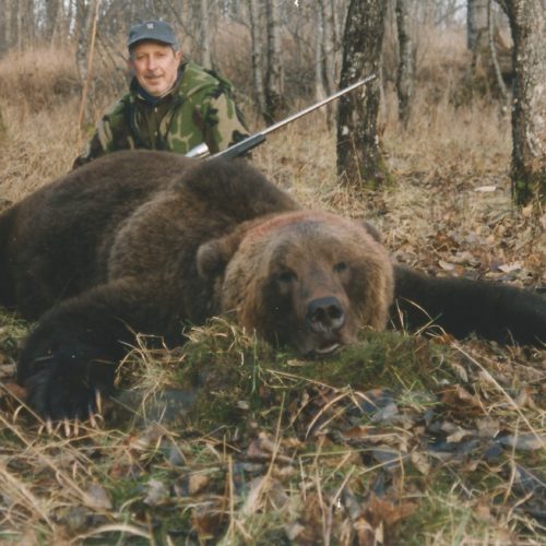 Hunter with a 9' 2" bear.